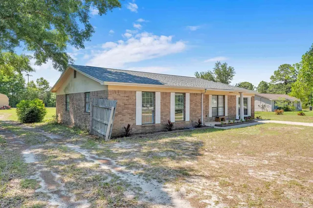 $309,000 | 5521 Sunburst Lane, Pensacola, FL 32507