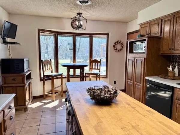 $530,000 | 1393 Northeast 288th Street, Plattsburg, MO 64477