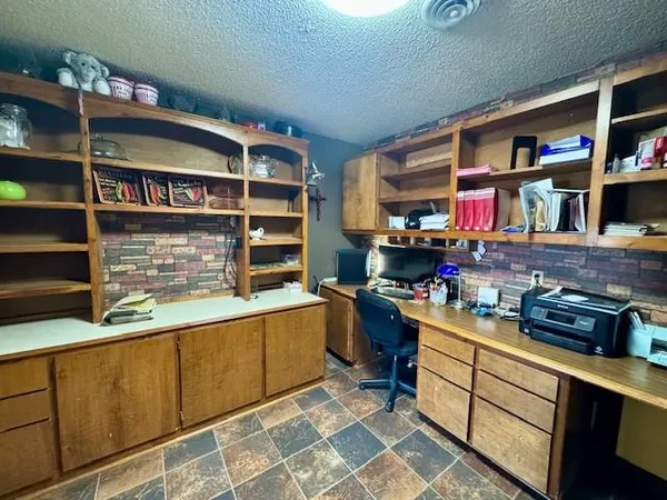$530,000 | 1393 Northeast 288th Street, Plattsburg, MO 64477