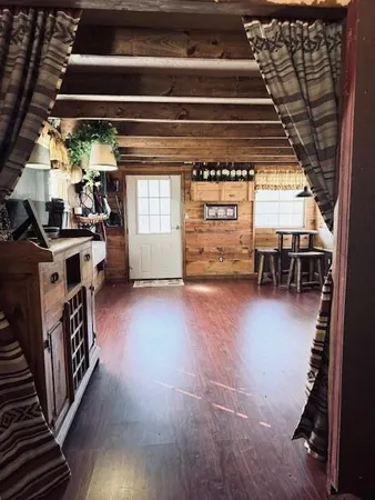 $530,000 | 1393 Northeast 288th Street, Plattsburg, MO 64477