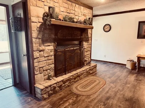 $530,000 | 1393 Northeast 288th Street, Plattsburg, MO 64477