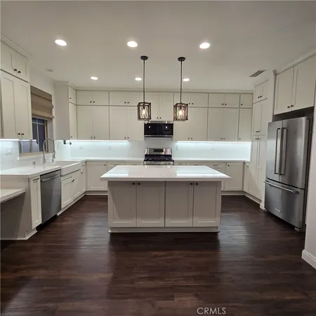 $4,700 | 53 Serenity, Irvine, CA 92618