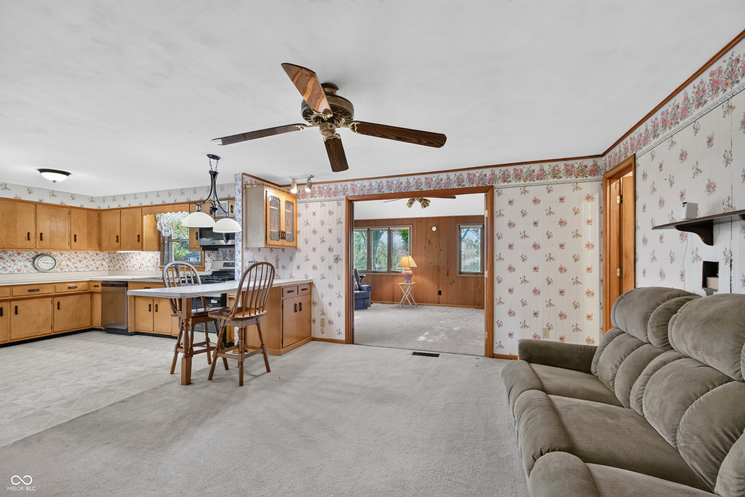1910 Shepherd Road Anderson, IN 46012 - Photo 7 of 32 Gallery Image 7