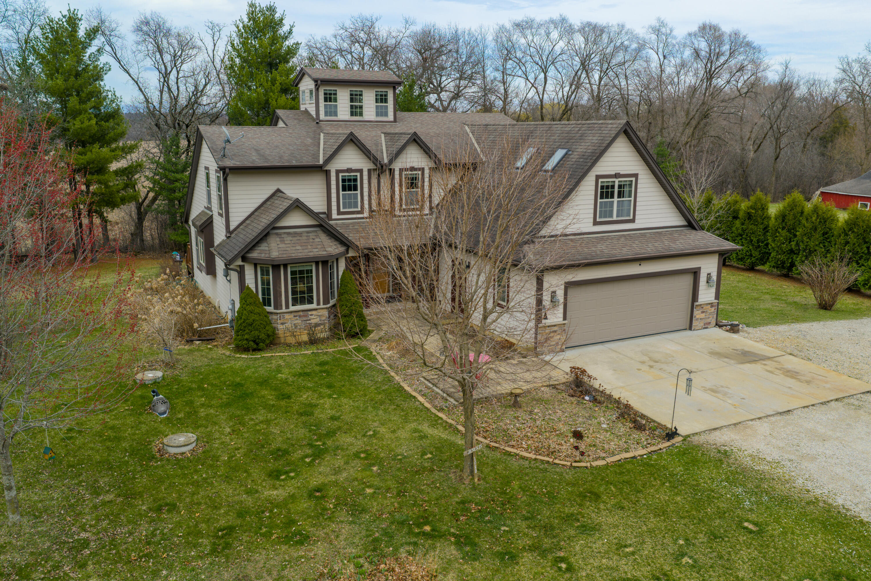 760 Mill Pond Road Dousman, WI 53118 - Photo 7 of 81 Frontal Aerial Pic 7