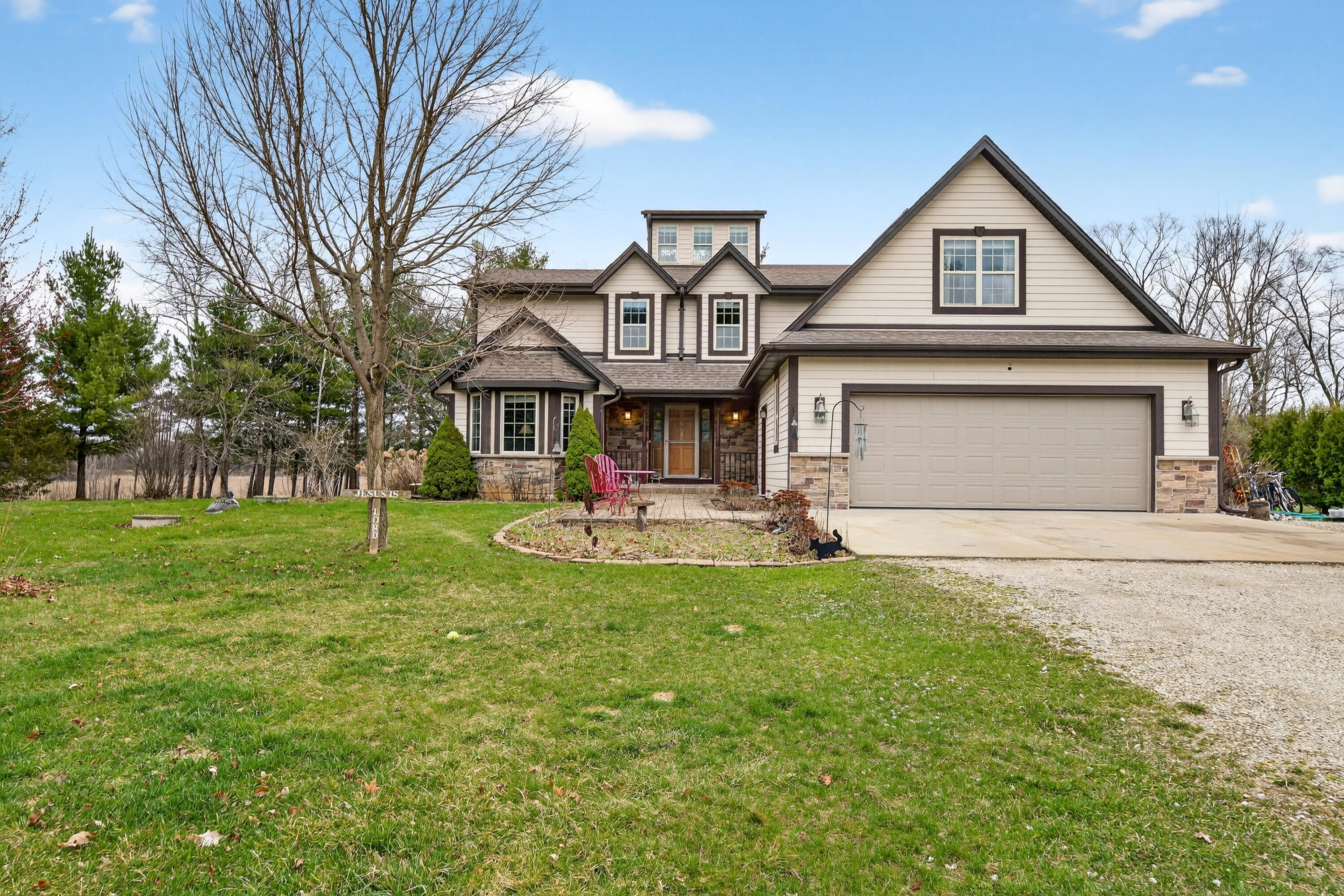760 Mill Pond Road Dousman, WI 53118 - Photo 9 of 81 Frontal Pic 2