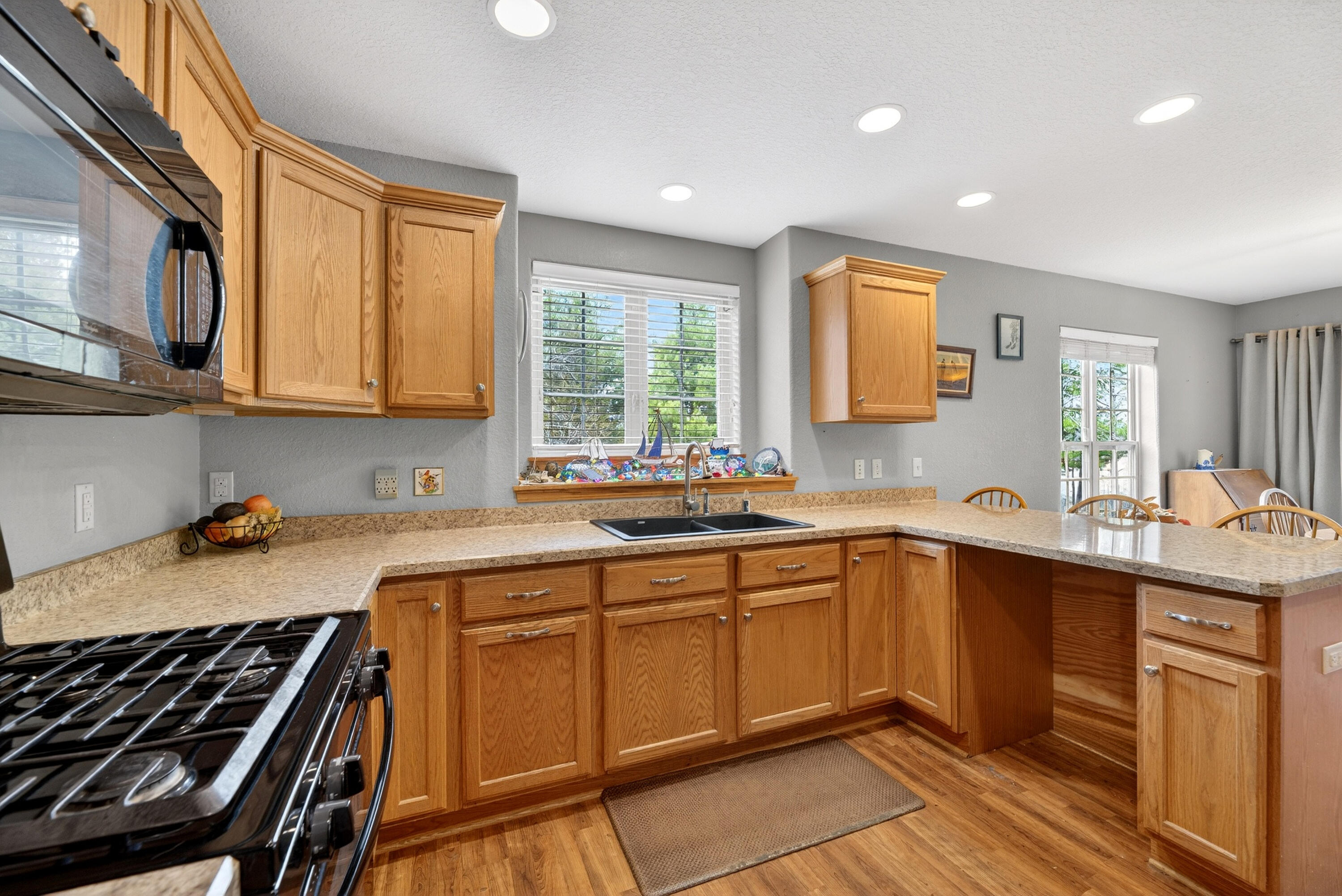 760 Mill Pond Road Dousman, WI 53118 - Photo 12 of 81 Kitchen Pic 1