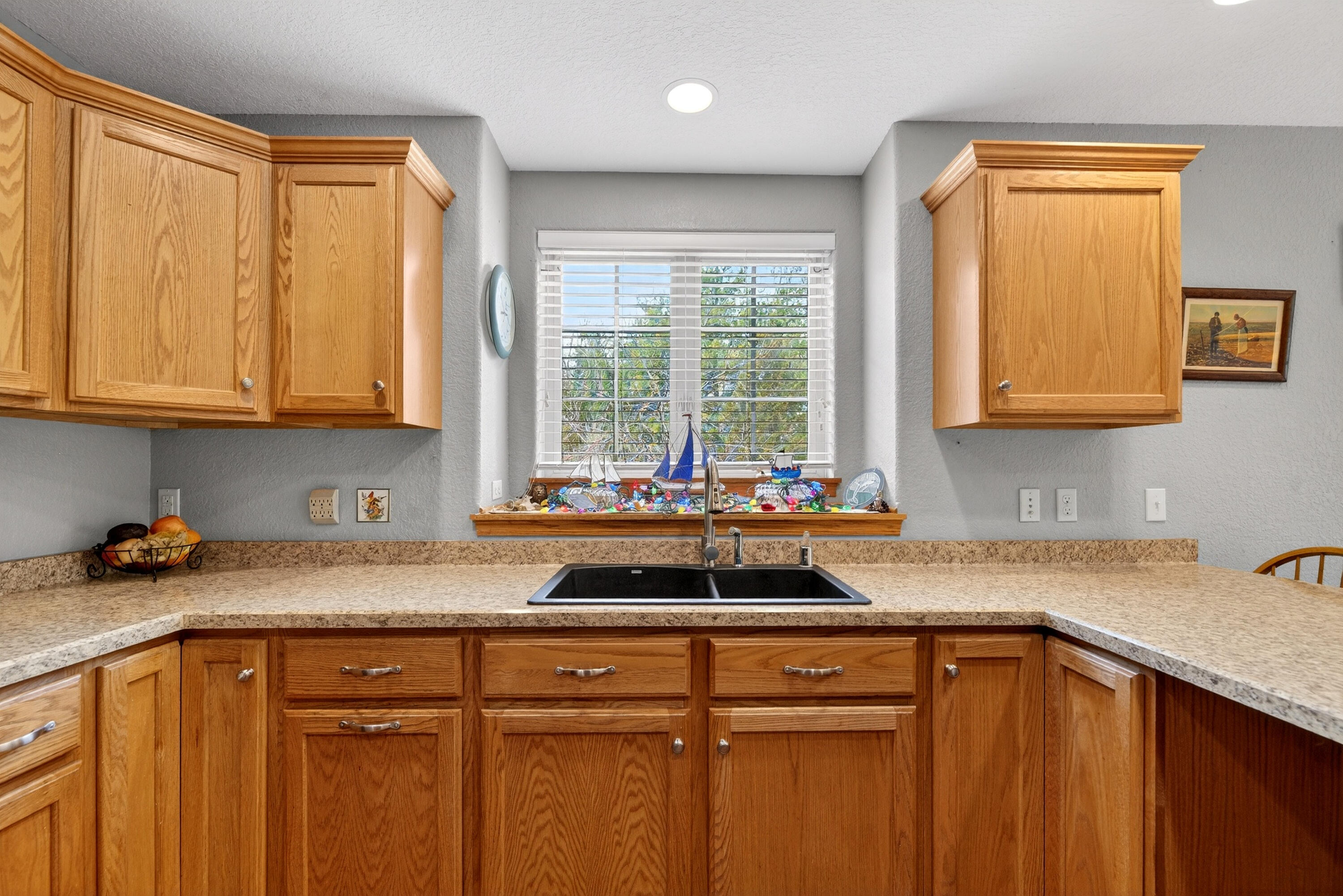 760 Mill Pond Road Dousman, WI 53118 - Photo 14 of 81 Kitchen Pic 3