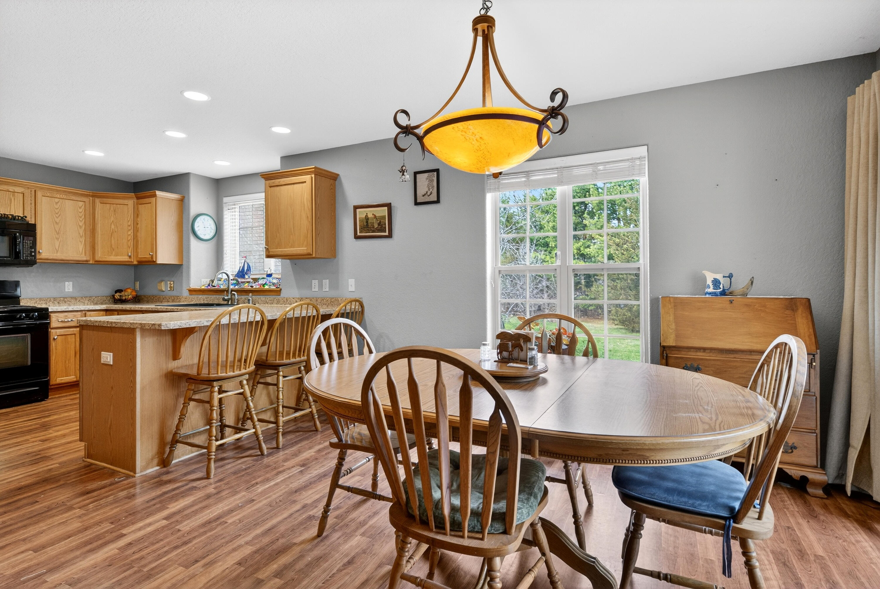 760 Mill Pond Road Dousman, WI 53118 - Photo 18 of 81 Dinette Pic 3