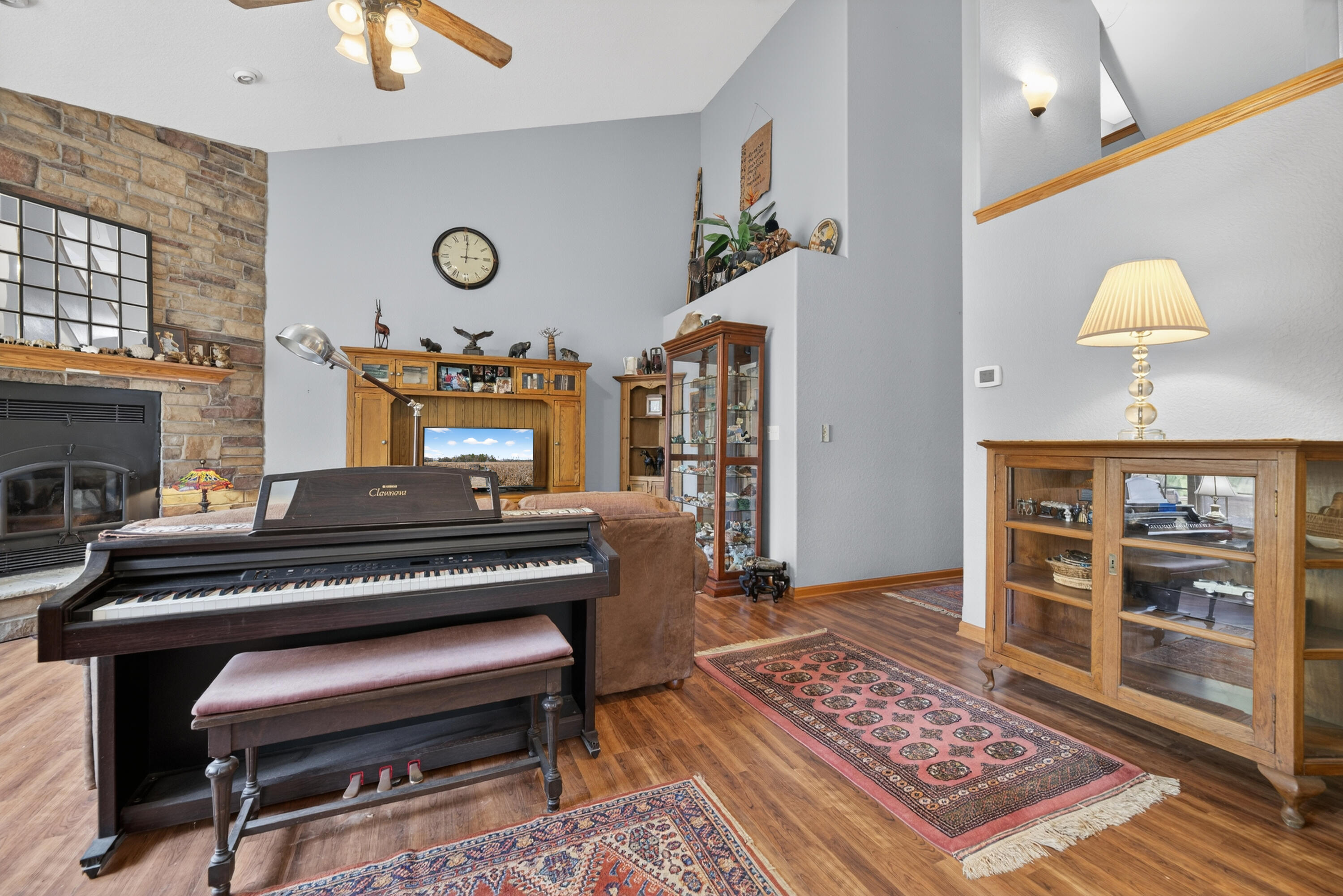 760 Mill Pond Road Dousman, WI 53118 - Photo 21 of 81 Living/Great Room Pic 2