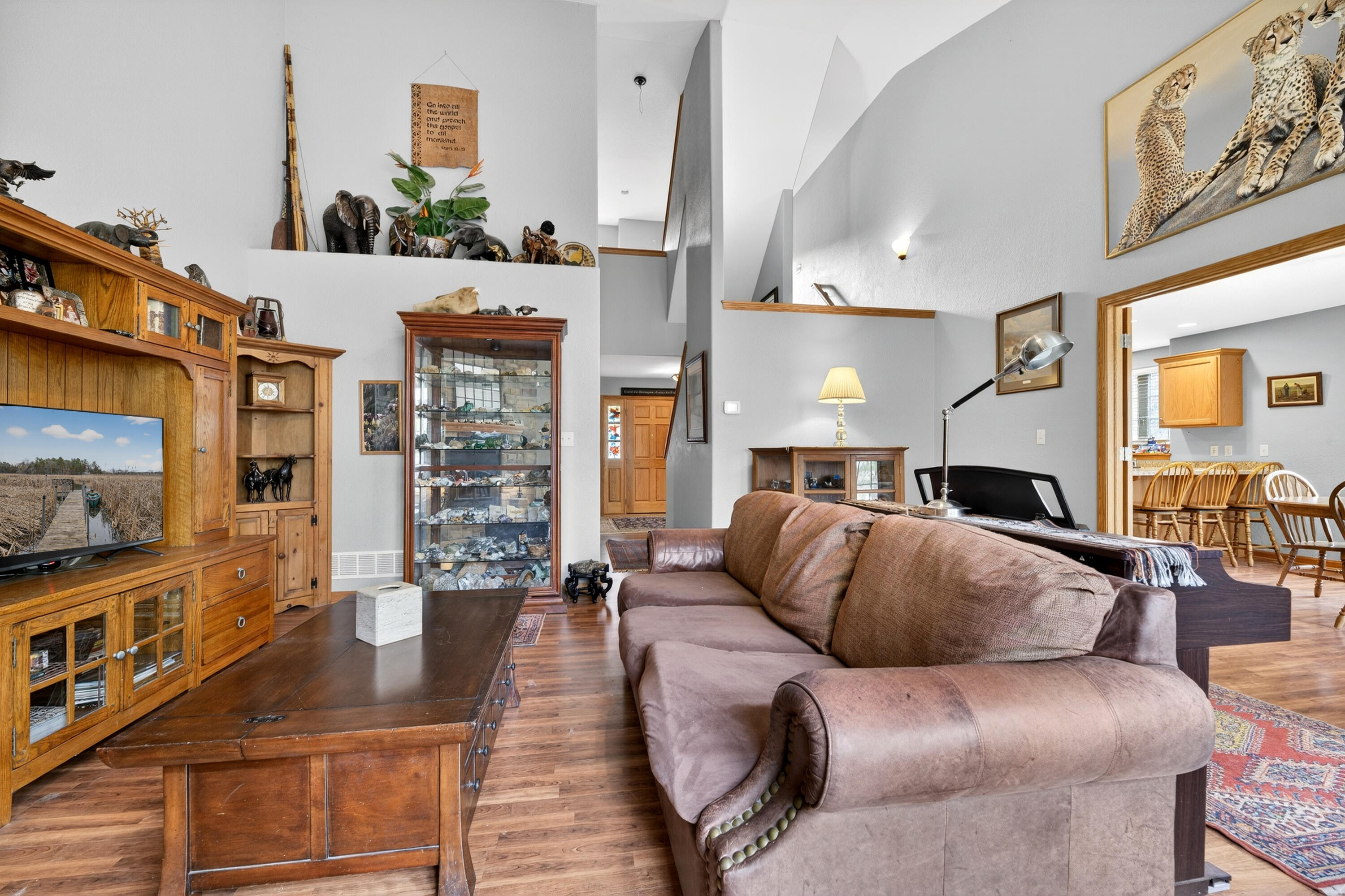 760 Mill Pond Road Dousman, WI 53118 - Photo 26 of 81 Living/Great Room Pic 7