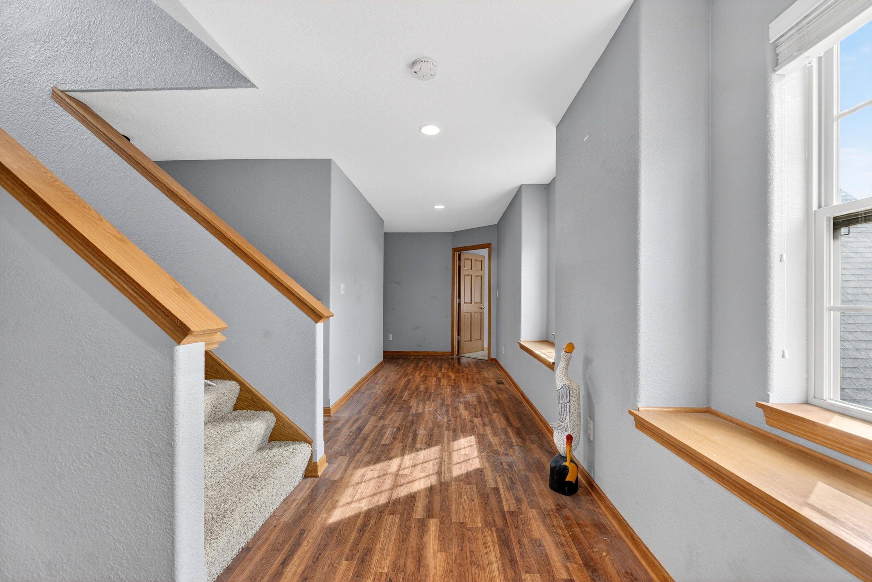 760 Mill Pond Road Dousman, WI 53118 - Photo 41 of 81 Upper Hallway