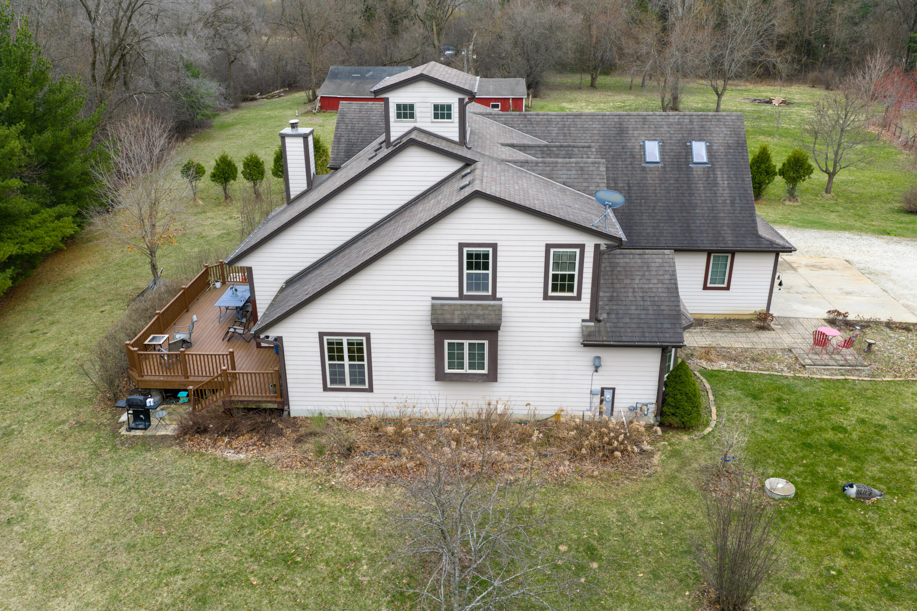 760 Mill Pond Road Dousman, WI 53118 - Photo 70 of 83 Side View Aerial