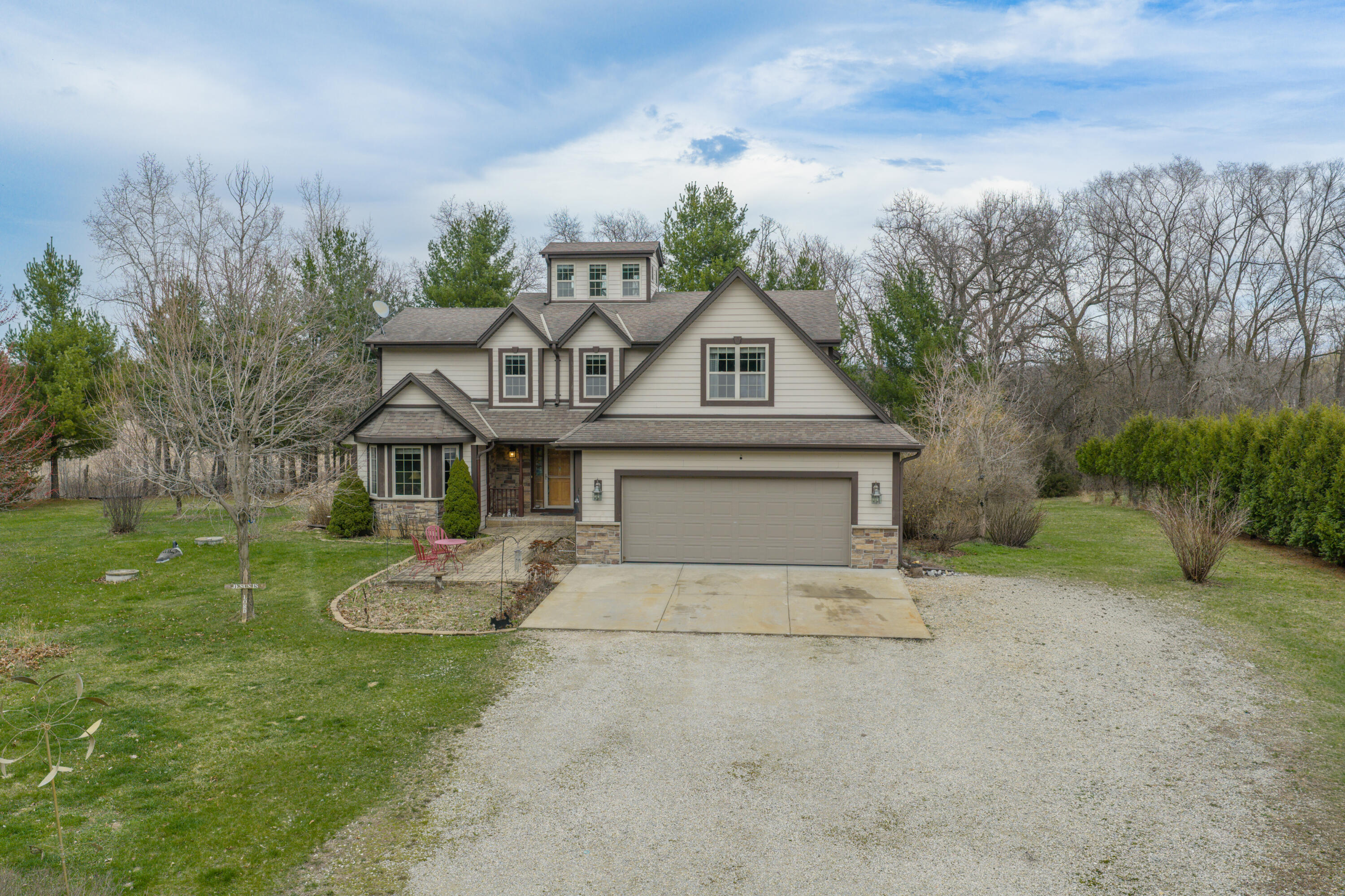 760 Mill Pond Road Dousman, WI 53118 - Photo 5 of 81 Frontal Aerial Pic 5