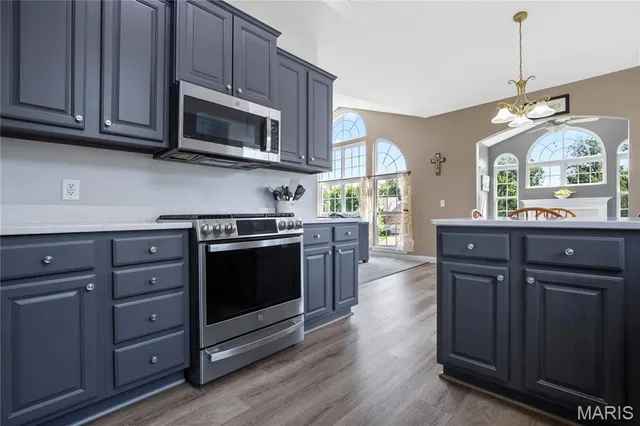 $399,000 | 114 Long And Winding Road, St. Peters, MO 63376