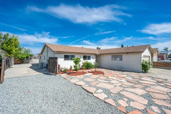 $825,000 | 680 Arthur Avenue, Oceanside, CA 92057