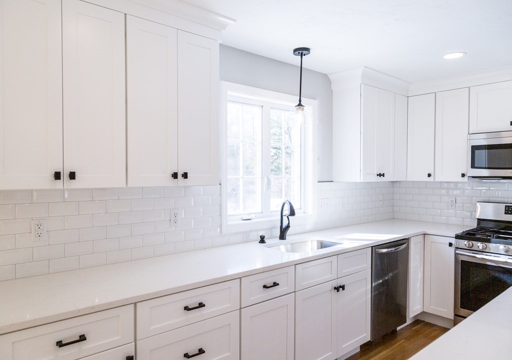19 Cedar Street, Unit 19 Rehoboth, MA 02769 - Photo 8 of 23