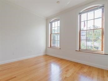421 Hanover Street, Unit 23 Boston, MA 02113 - Photo 4 of 15
