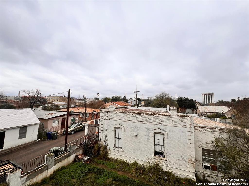 520 Davis Avenue, Unit B Laredo, TX 78040 - Photo 20 of 29 a view of a city