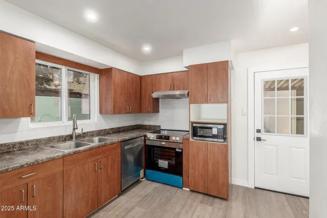 $719,000 | 6813 East Pinchot Avenue, Scottsdale, AZ 85251