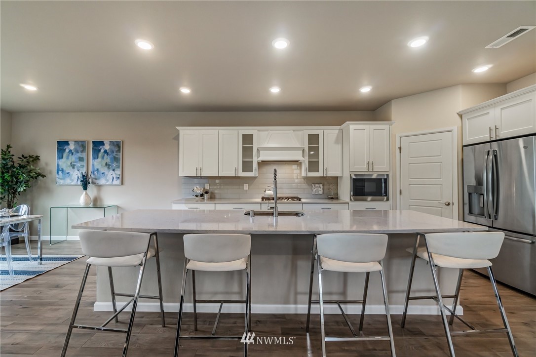 18533 139th Way Southeast Renton, WA 98058 - Photo 13 of 40 Gallery Image 13