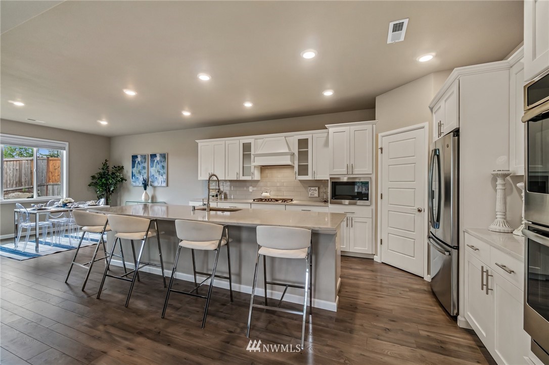 18533 139th Way Southeast Renton, WA 98058 - Photo 14 of 40 Gallery Image 14