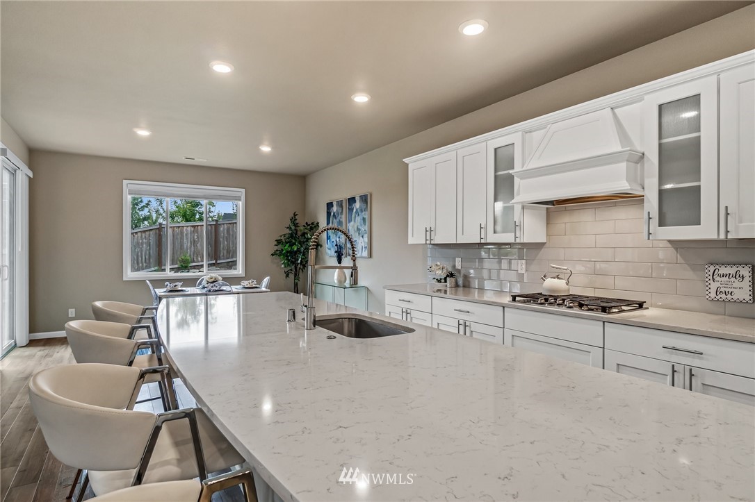 18533 139th Way Southeast Renton, WA 98058 - Photo 15 of 40 Gallery Image 15