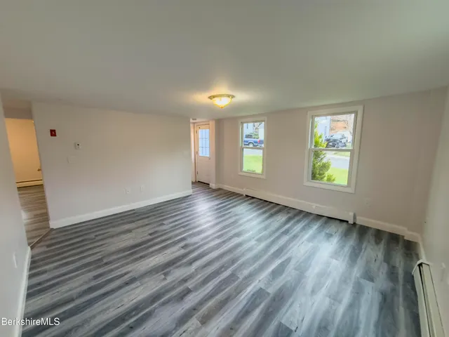 $179,900 | 10 Enterprise Street, Adams, MA 01220