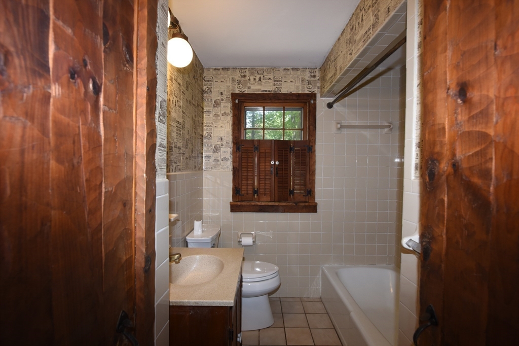 58 Carriage Road Hanson, MA 02341 - Photo 22 of 35