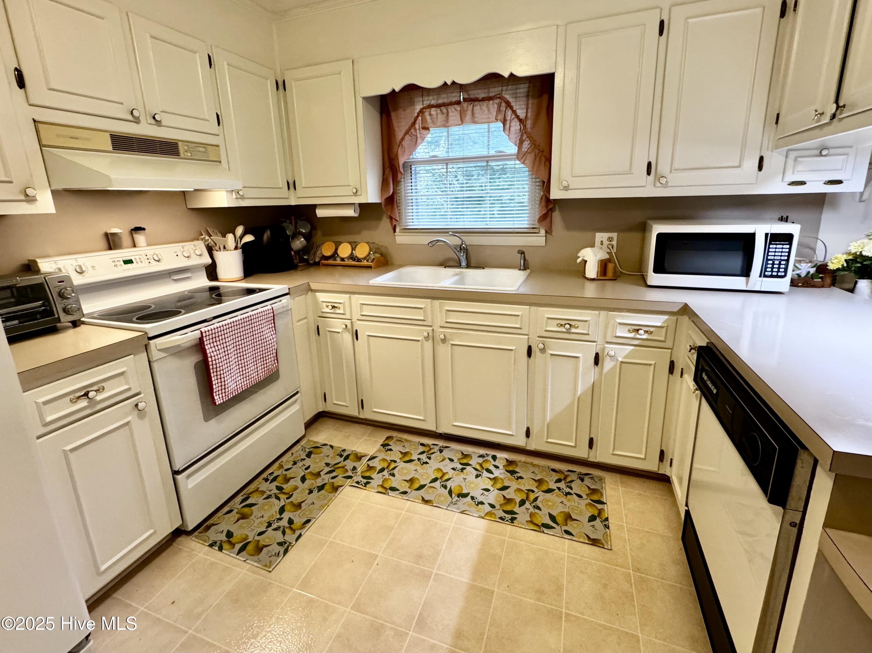 3254 Kelly Road Kinston, NC 28504 - Photo 9 of 55 IMG_6422