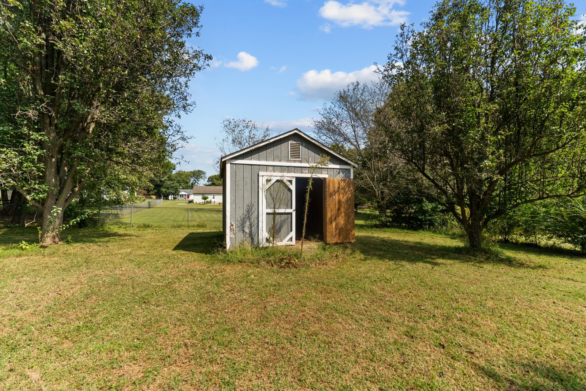 5342 Keystone Court Murfreesboro, TN 37129 - Photo 20 of 21 a view of a large garden with large trees