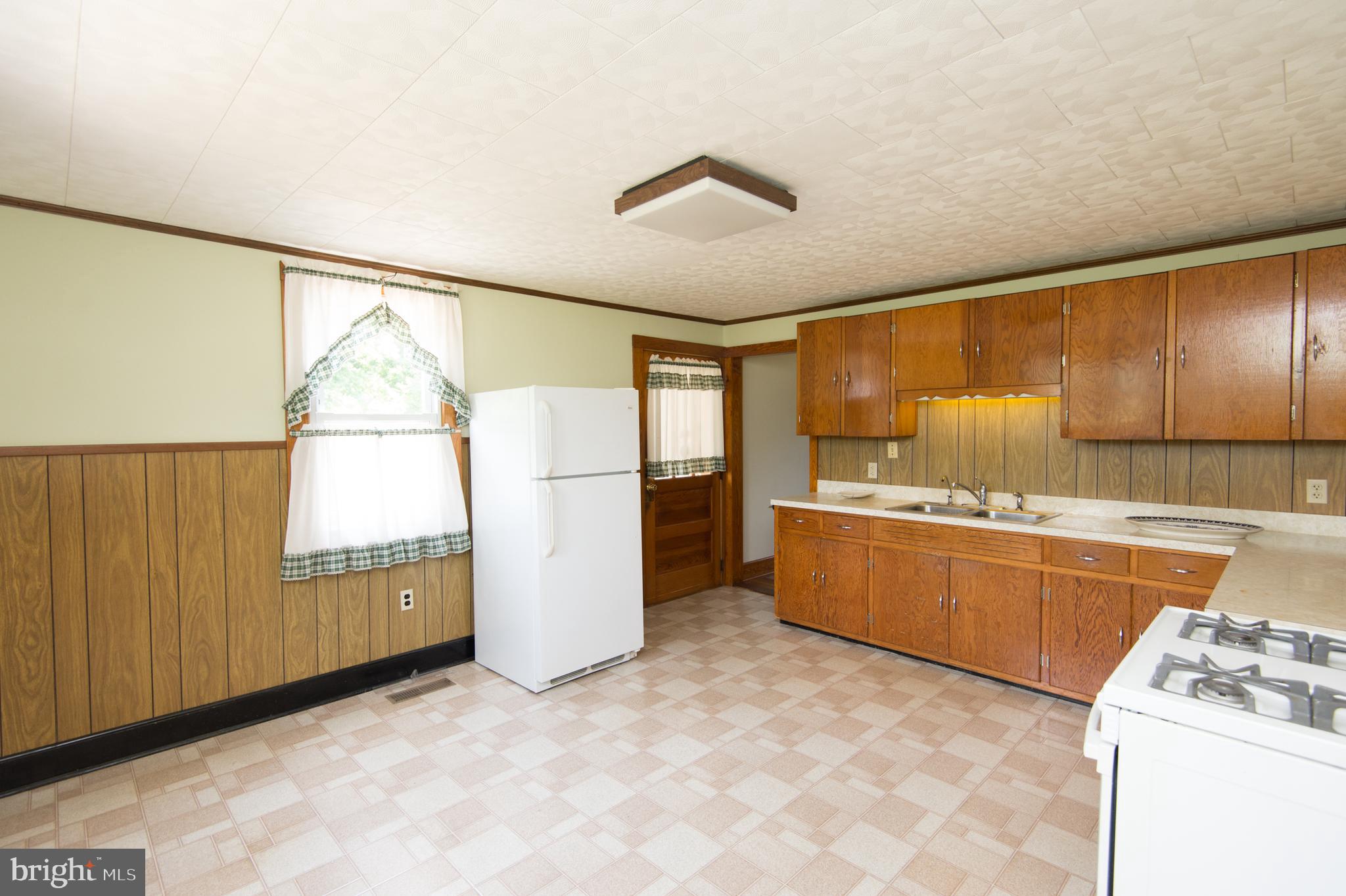7060 Reliance Road Federalsburg, MD 21632 - Photo 5 of 25 kitchen