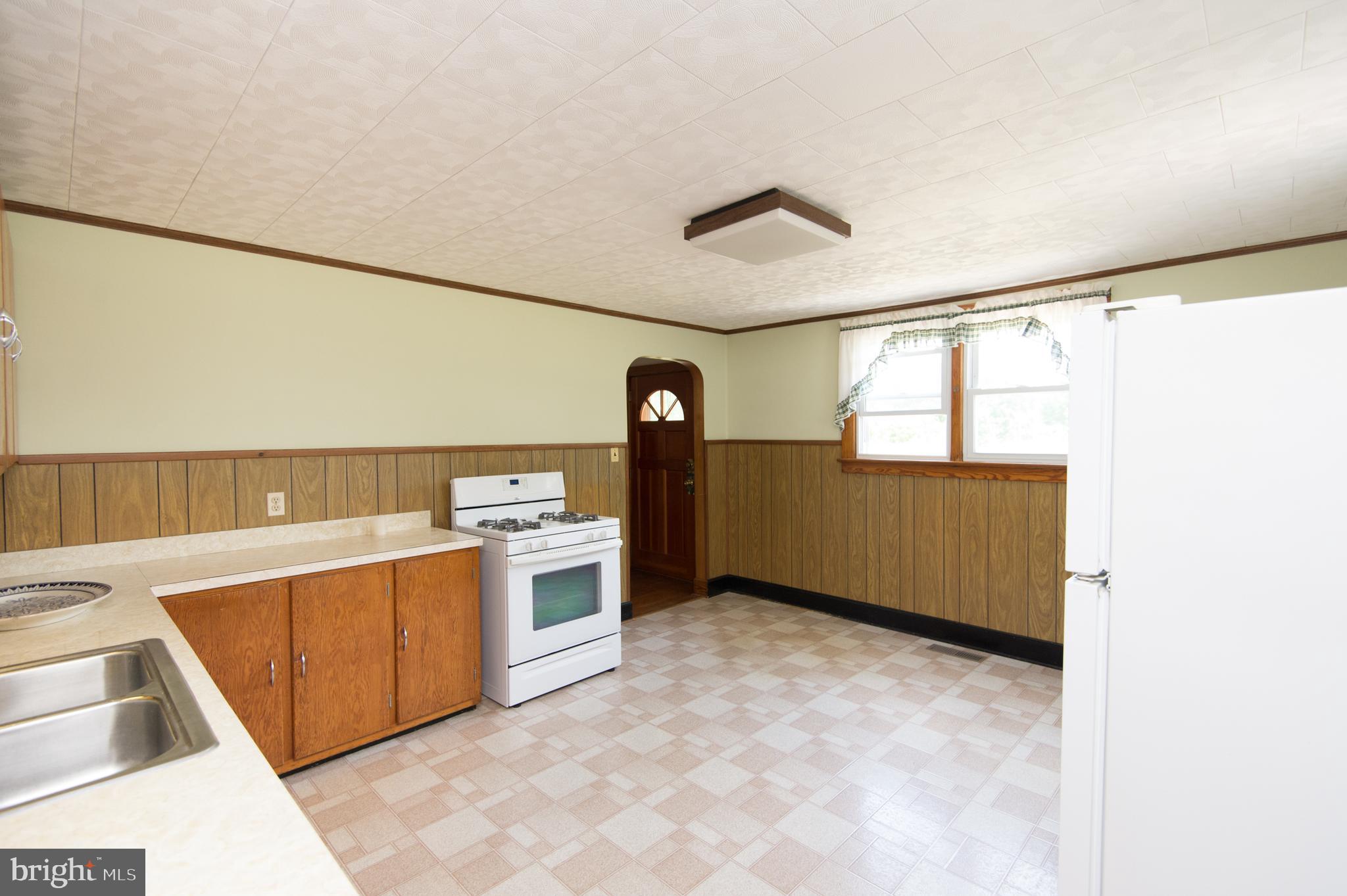7060 Reliance Road Federalsburg, MD 21632 - Photo 6 of 25 kitchen