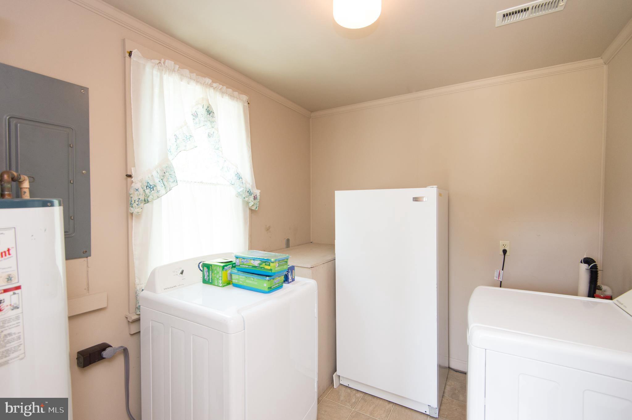 7060 Reliance Road Federalsburg, MD 21632 - Photo 10 of 25 laundry room