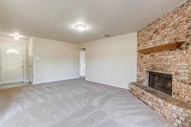 $1,850 | 2295 East Renfro Street, Burleson, TX 76028