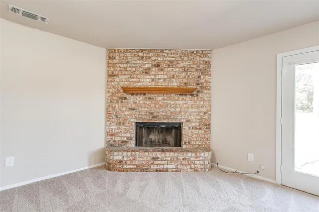 $1,850 | 2295 East Renfro Street, Burleson, TX 76028