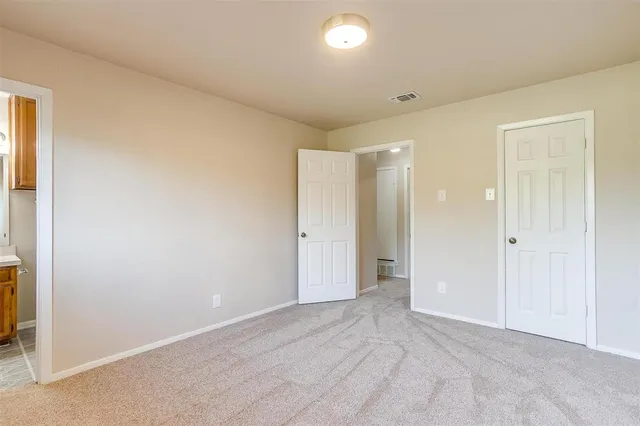 $1,850 | 2295 East Renfro Street, Burleson, TX 76028