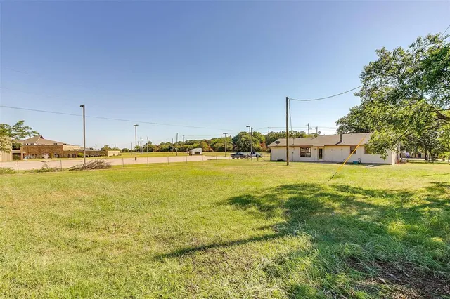 $1,850 | 2295 East Renfro Street, Burleson, TX 76028