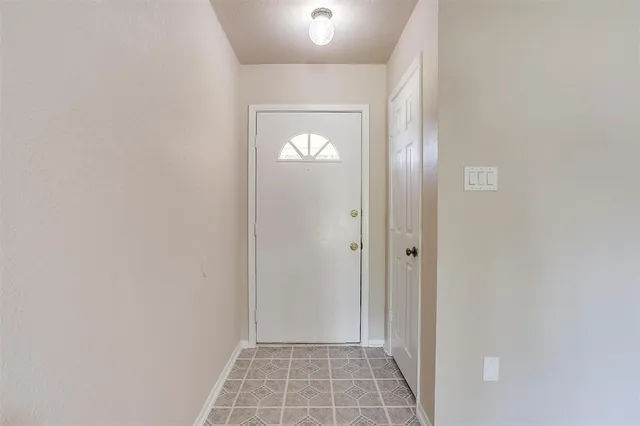 $1,850 | 2295 East Renfro Street, Burleson, TX 76028