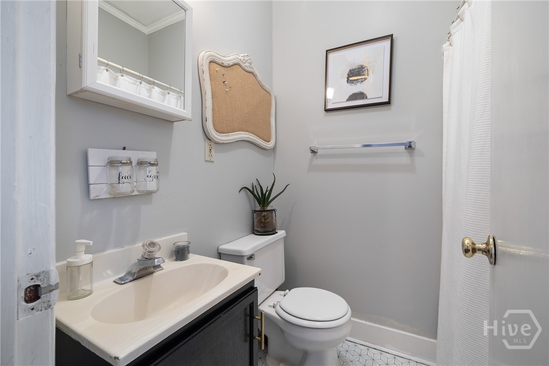 201 East 49th Street Savannah, GA 31405 - Photo 20 of 54