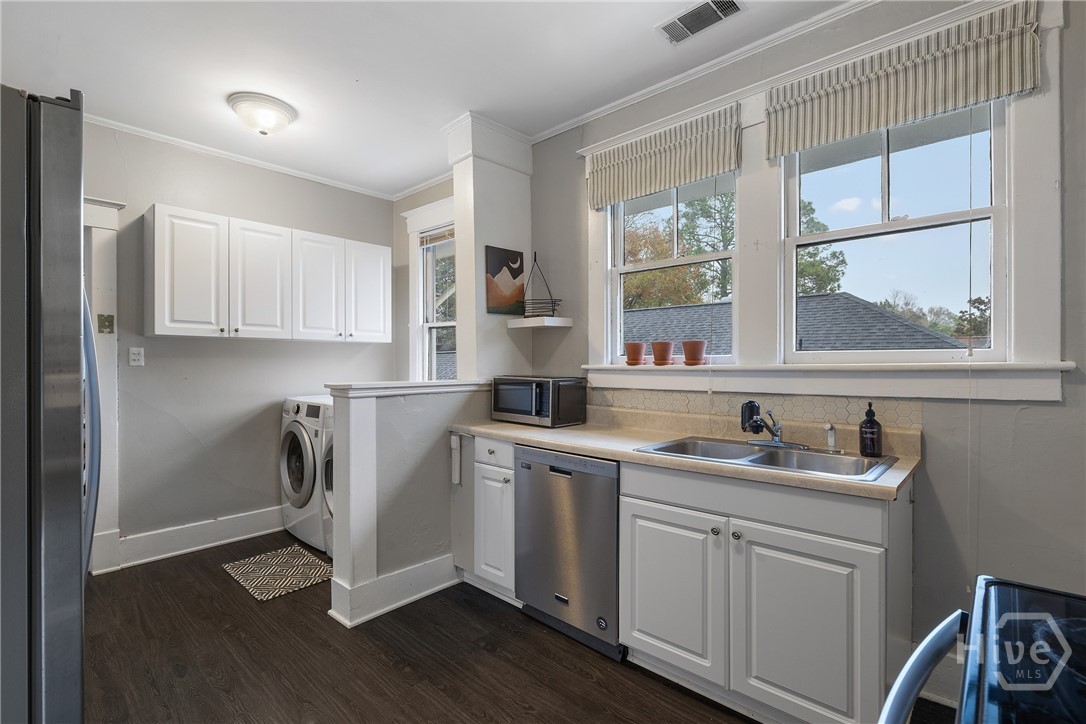 201 East 49th Street Savannah, GA 31405 - Photo 50 of 54