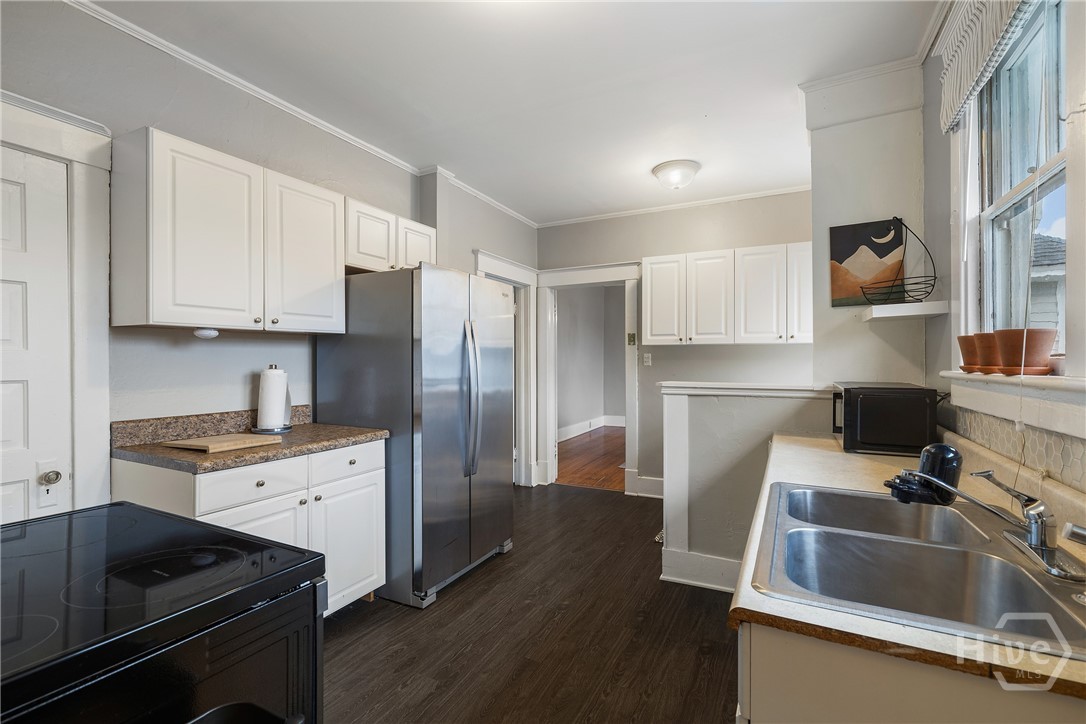 201 East 49th Street Savannah, GA 31405 - Photo 51 of 54