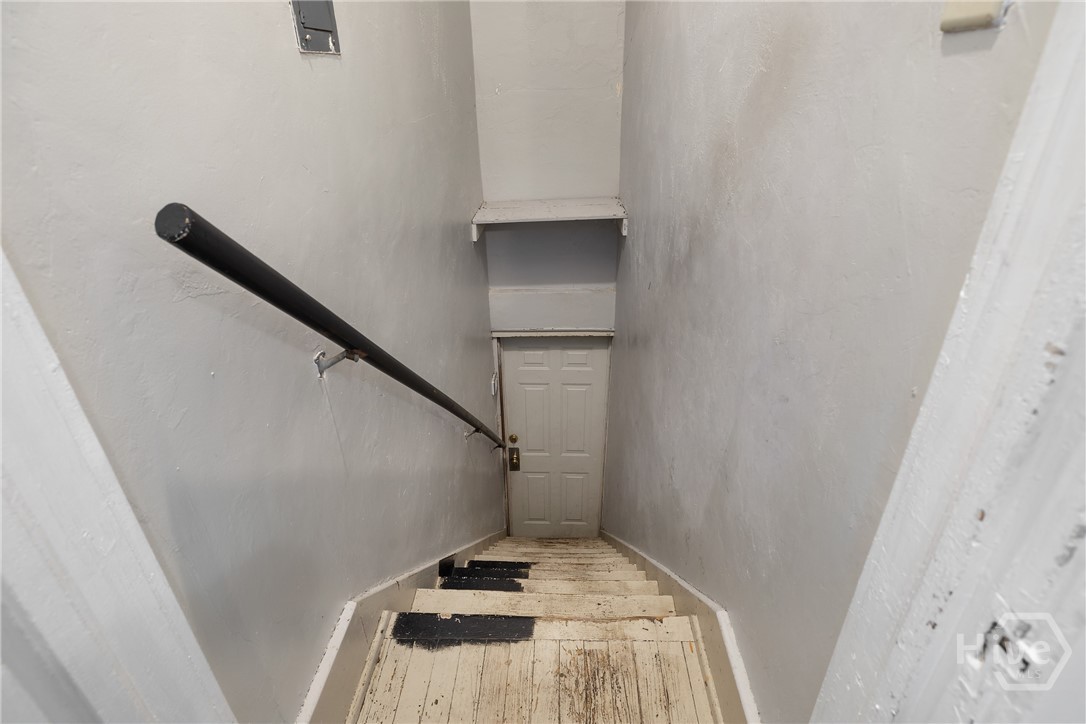 201 East 49th Street Savannah, GA 31405 - Photo 52 of 54