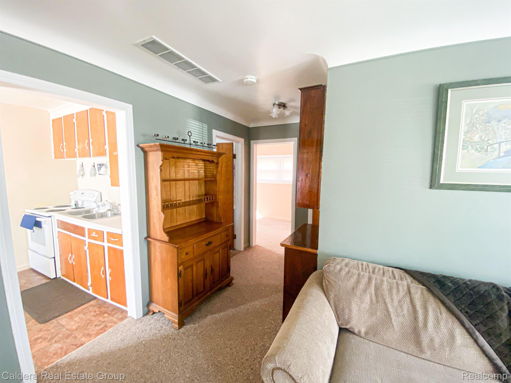 8624 Harding Street Center Line, MI 48015 - Photo 7 of 22 Gallery Image 7