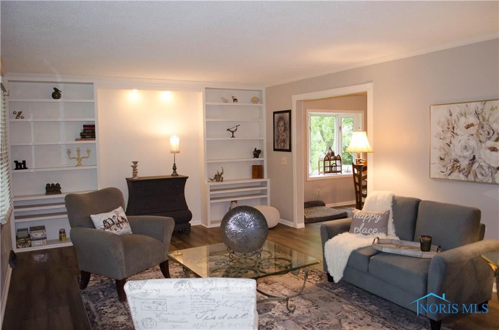 24425 Dunbridge Road Perrysburg, OH 43551 - Photo 8 of 37 Gallery Image 8