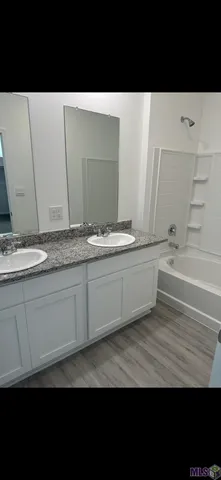 $2,700 | 943 Renova Drive, Baton Rouge, LA 70820