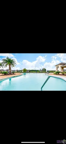 $2,700 | 943 Renova Drive, Baton Rouge, LA 70820