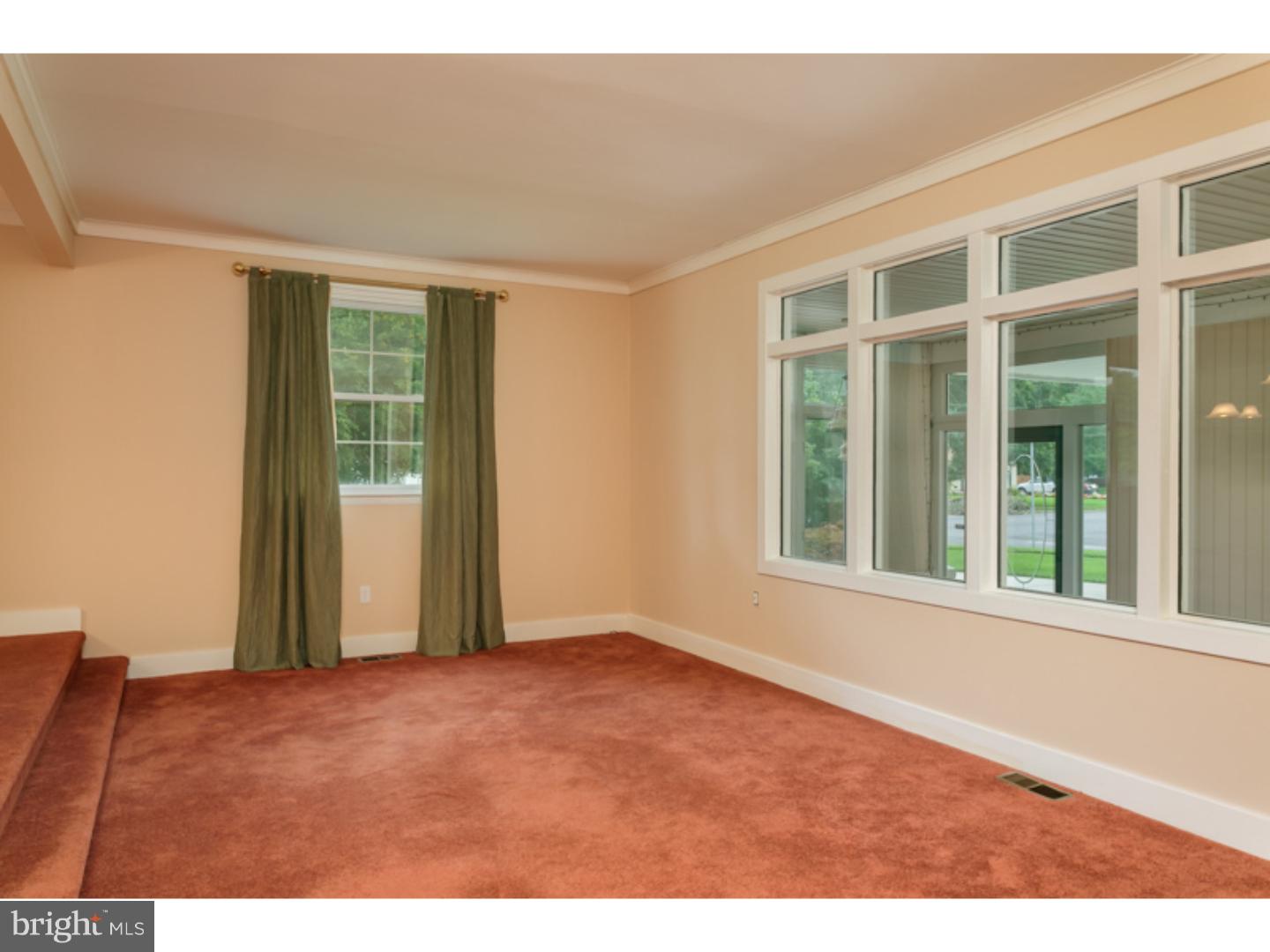 701 Parry Road Cinnaminson, NJ 08077 - Photo 8 of 25 Great Room
