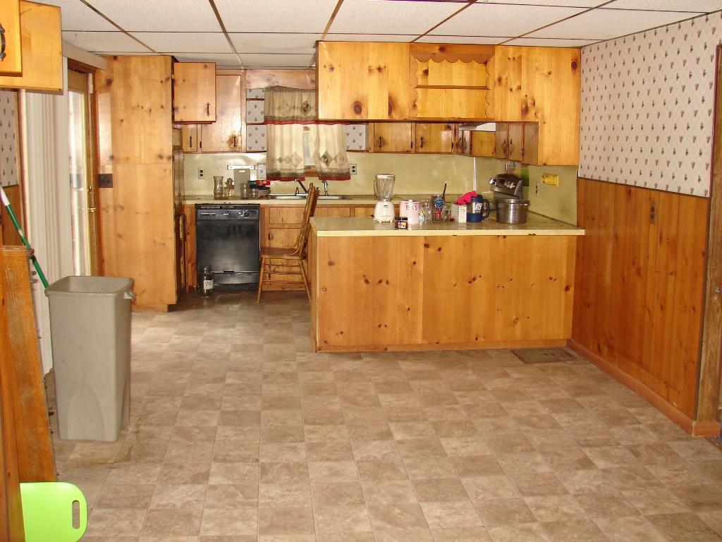 397 River Road North Anson, ME 04958 - Photo 4 of 11 Kitchen/dining