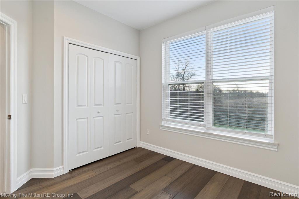48035 Willis Road Belleville, MI 48111 - Photo 27 of 54