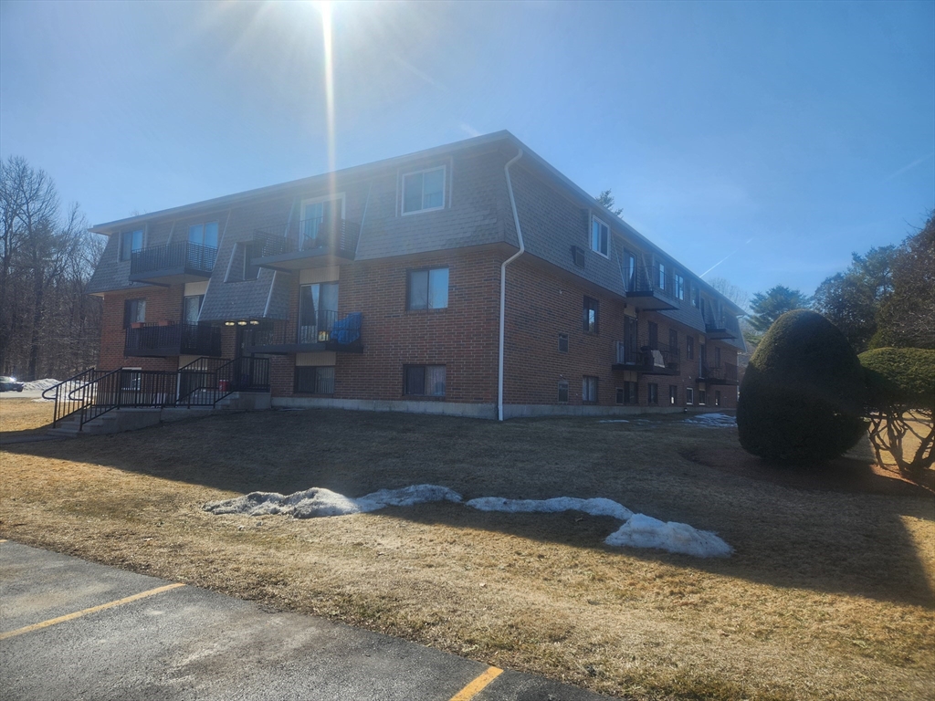 176 Maple Avenue, Unit 626 Rutland, MA 01543 - Photo 2 of 14